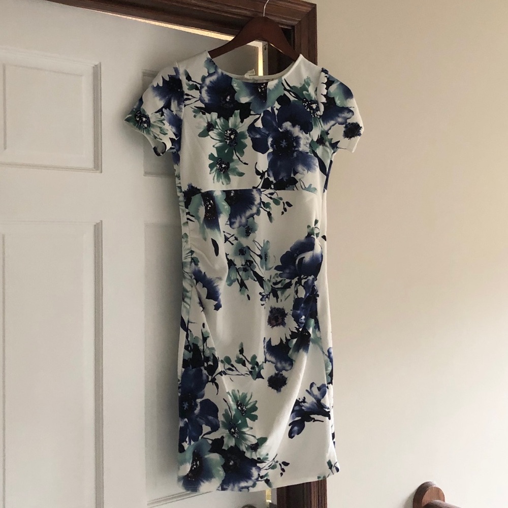 Blue floral short sleeve maternity dress